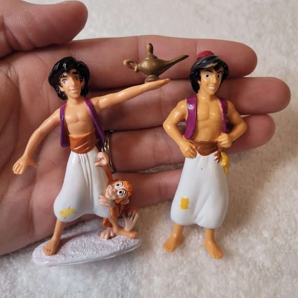 Vintage Disney Alladin, Jasmine, and Rahja small figurines set cake topper size - Picture 2 of 5